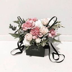 師恩如花，馨香永存——教師節(jié)康乃馨花藝作品圖集與禮品花卉選購指南